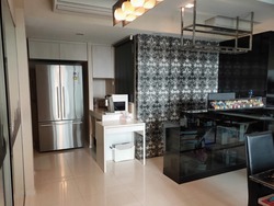 the-quartz photo thumbnail #2